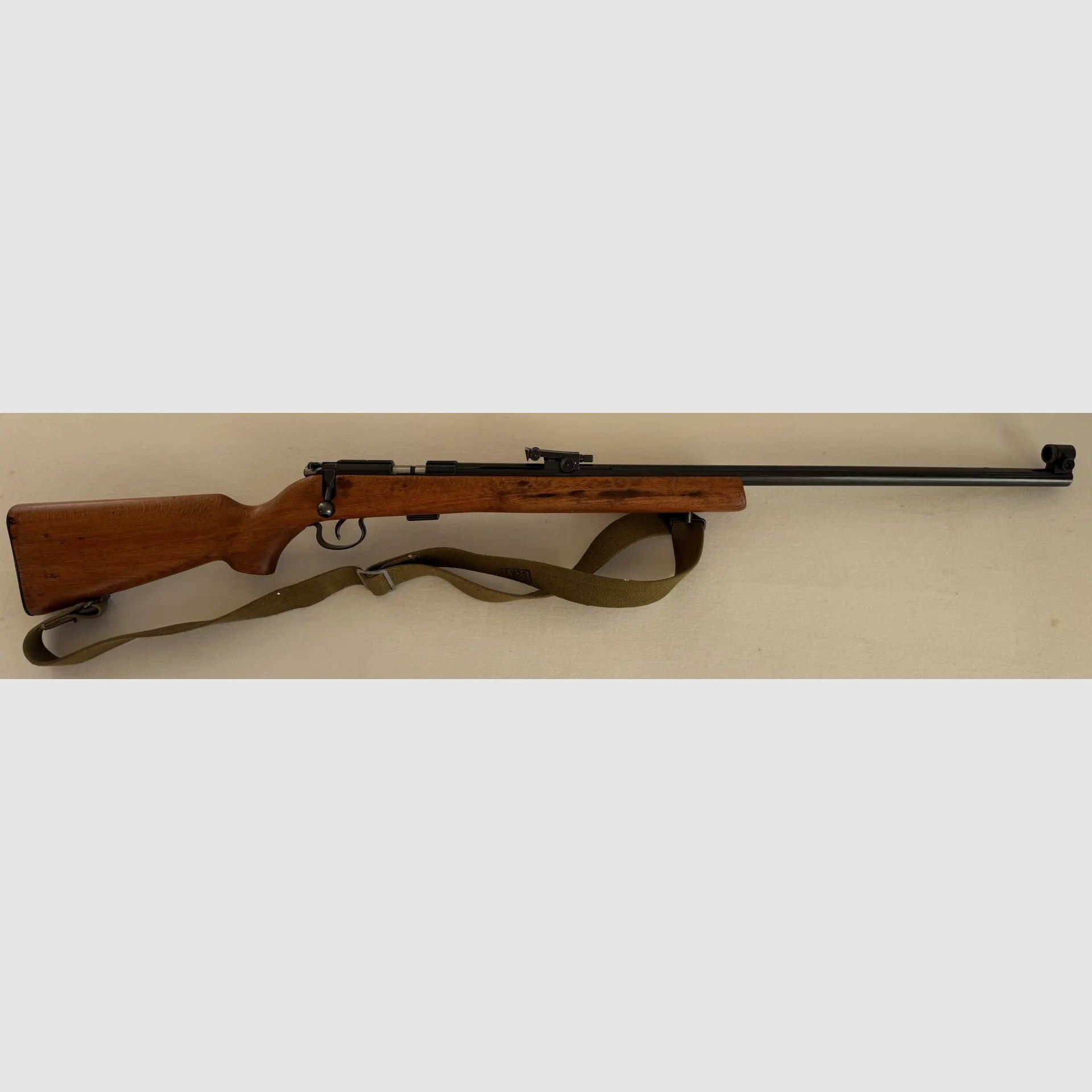 Brno Mod. 3 (Cal. .22 LR) Rara carabina de entrenamiento/competición checoslovaca — Militar / SVAZARM