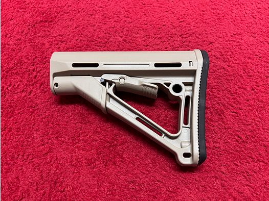 Soporte para el hombro para modelos M 4 / AR 15 en Tan Tipo III