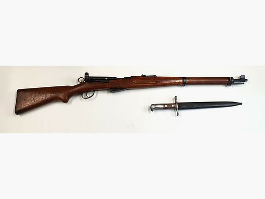 Fabryka broni Bern karabina powtarzalna Fabryka broni Bern Szwajcarski K11 Kaliber 7,5x55 Szwajcarski całkowicie zgodne numery + bagnet