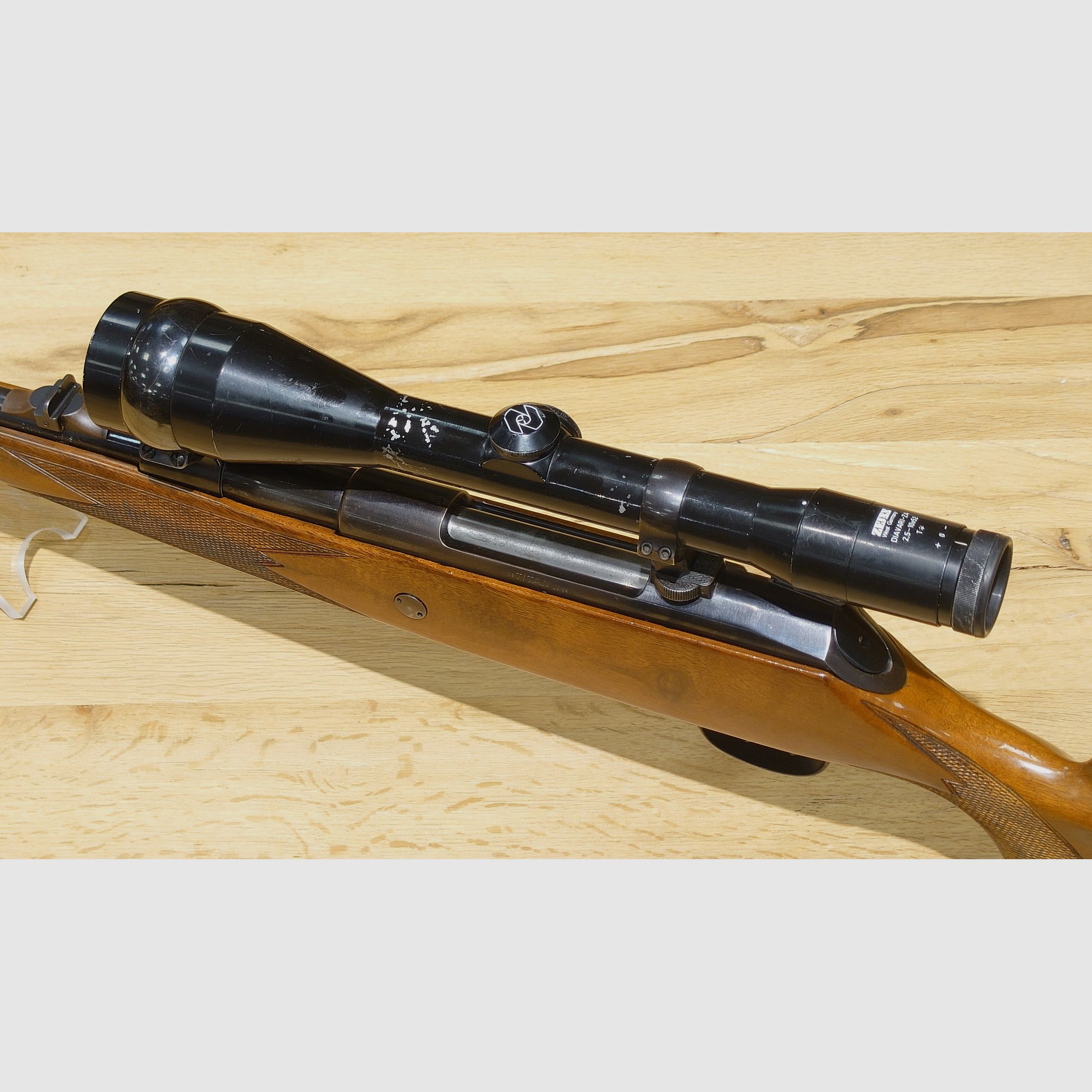 Repetierbüchse Voere Titan II Kal. 8x68S