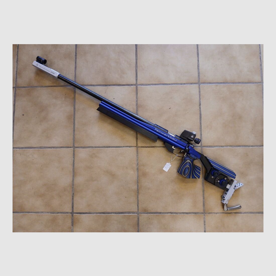 Feinwerkbau 2700 - Linkswaffe -