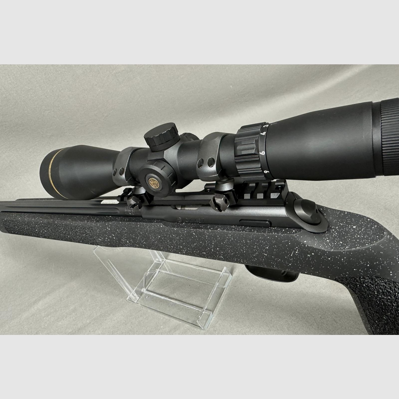 CZ 457 LRP in .22 lr  Black Threaded 20"  mit Leupold VX-Freedom 3-9x50