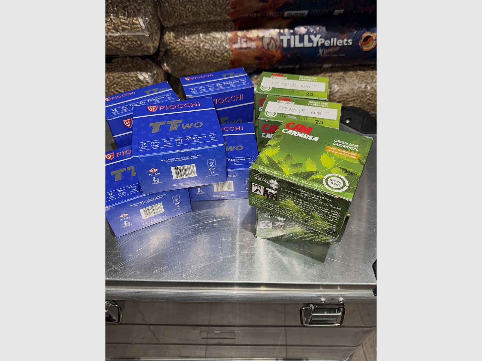 Kaliber 12, diverse, original verpackt