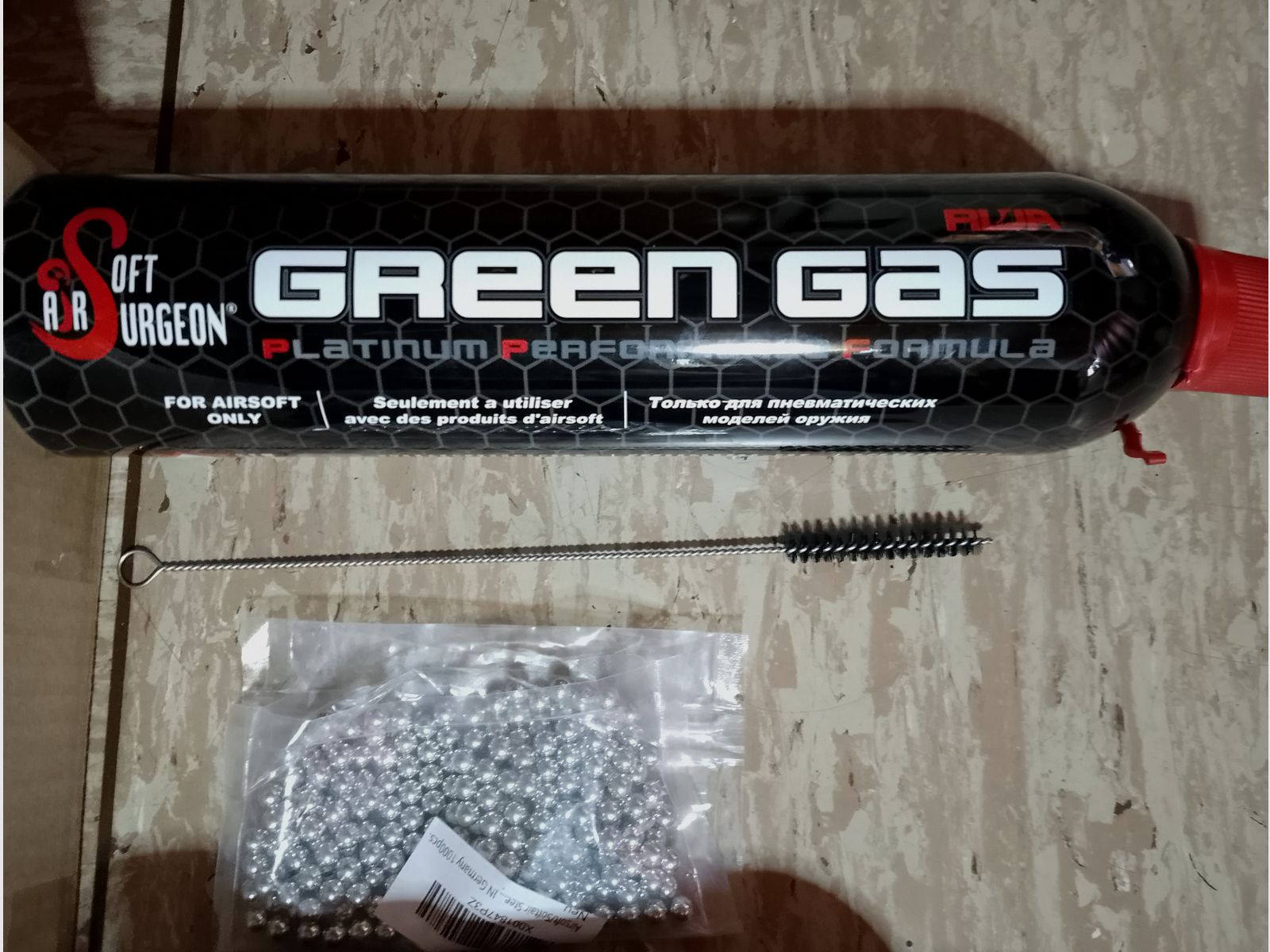 Kli Maverick GBB Gas Blow Back Pistole mit Zubehör Greengas + Stahl und 0,20g H&K BB's im Set neuwertig 