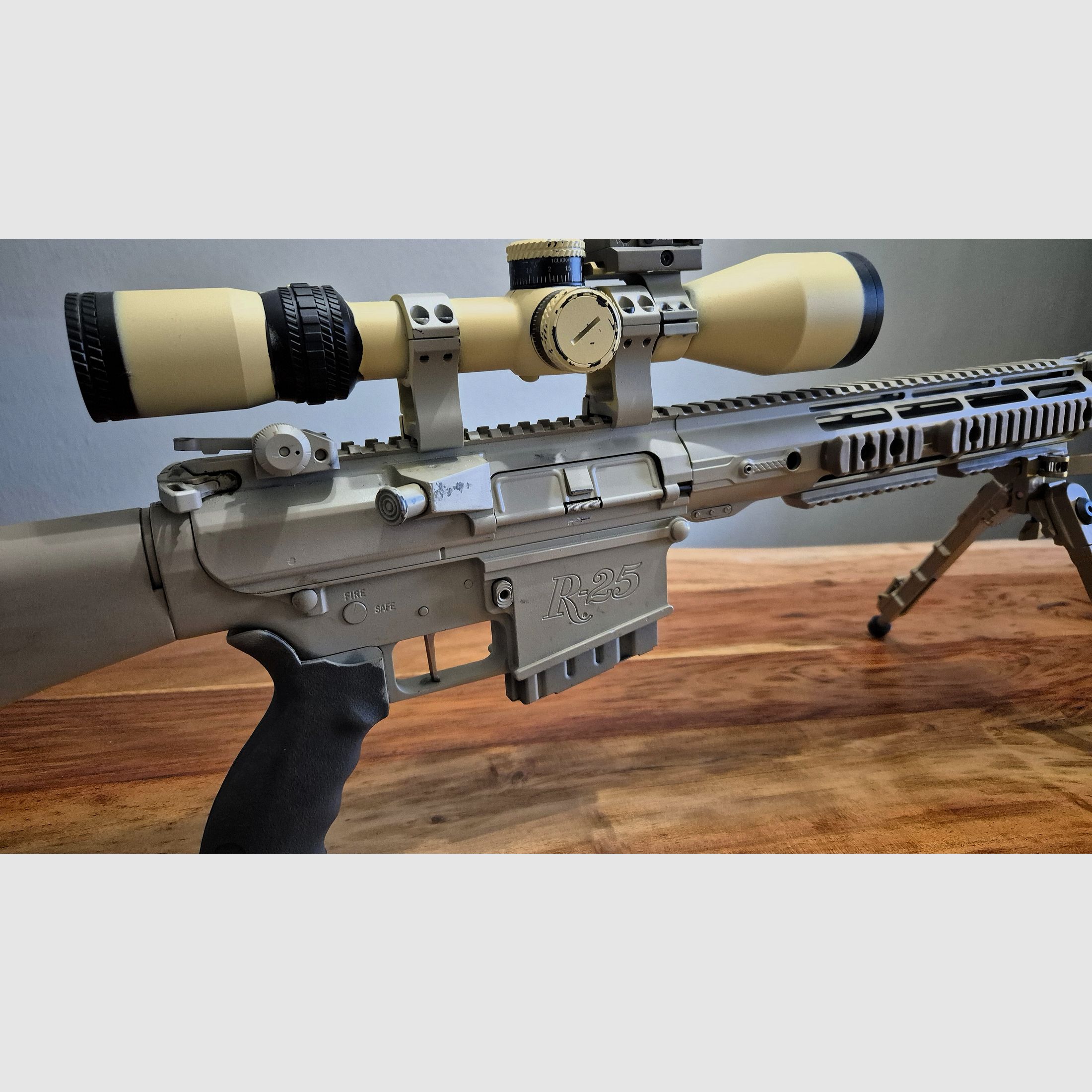 Remington R25 AR-10 in .308 M110 clone in FDE carabina semiautomatica