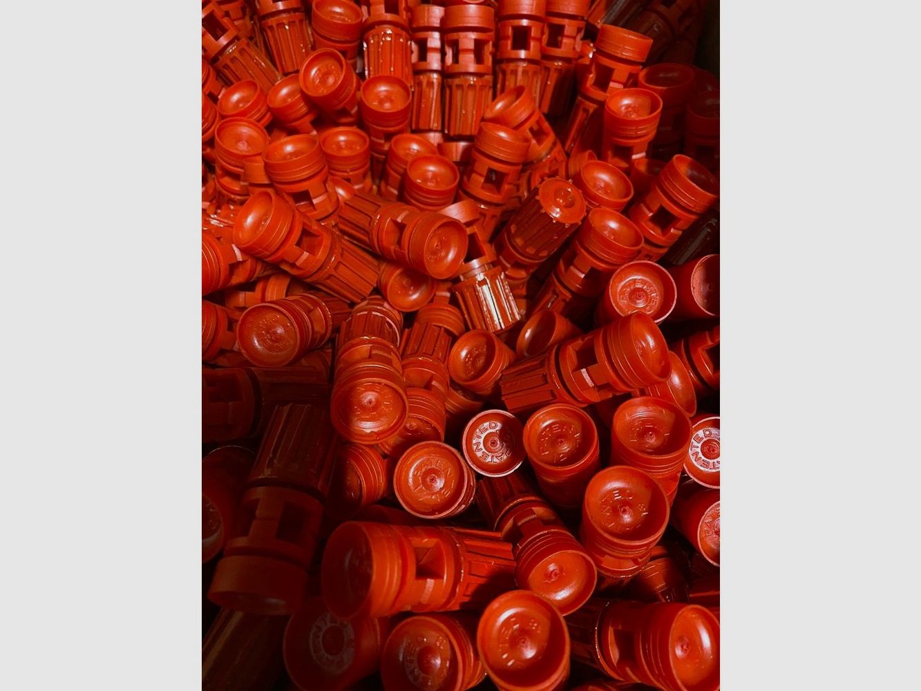 Reh Kal.12 28g. rot, Bild 1 von 2
