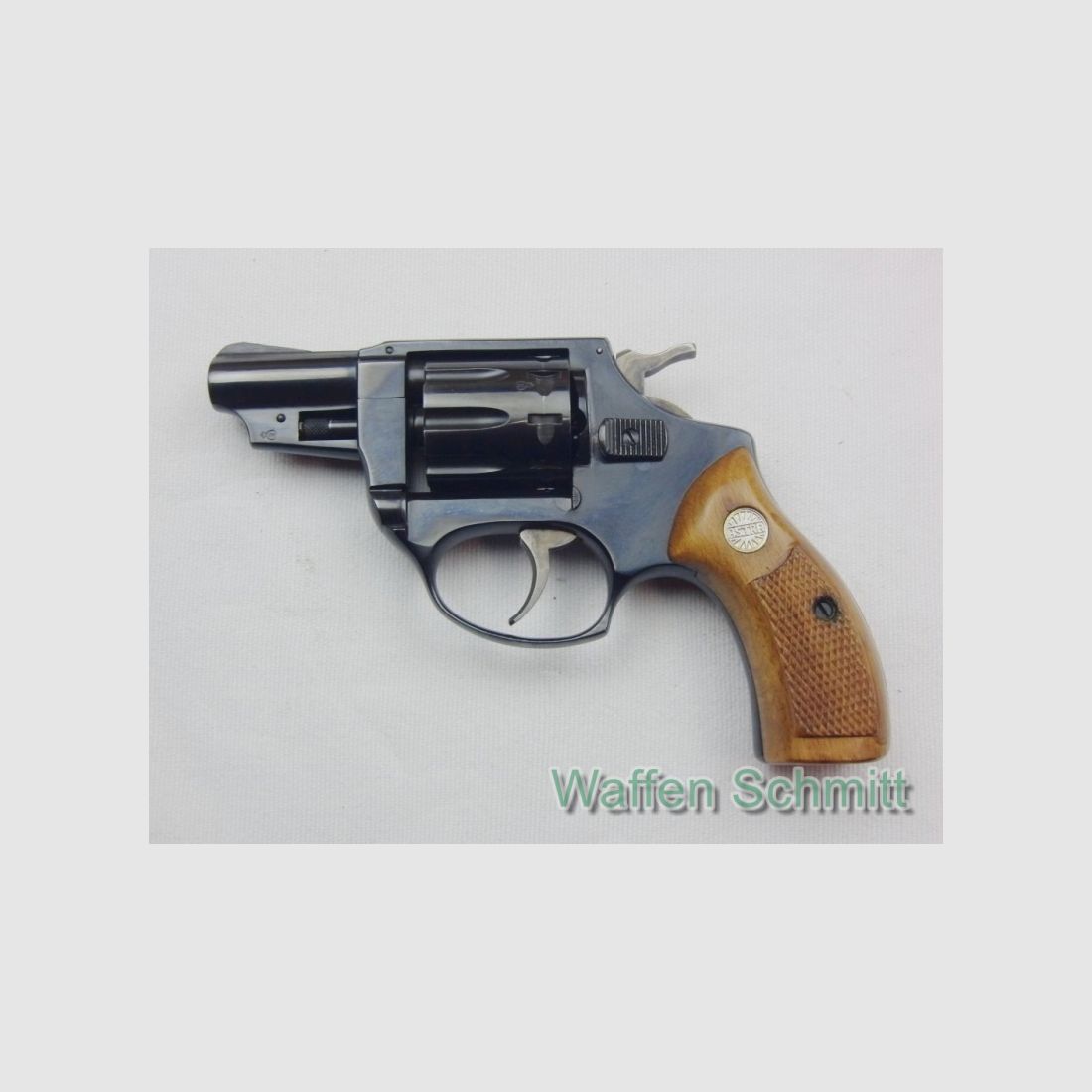 Spanischer Revolver Astra Cadix, Kaliber .22lr. mit 9-Schuß Trommel.Sehr guter Zustand!!!