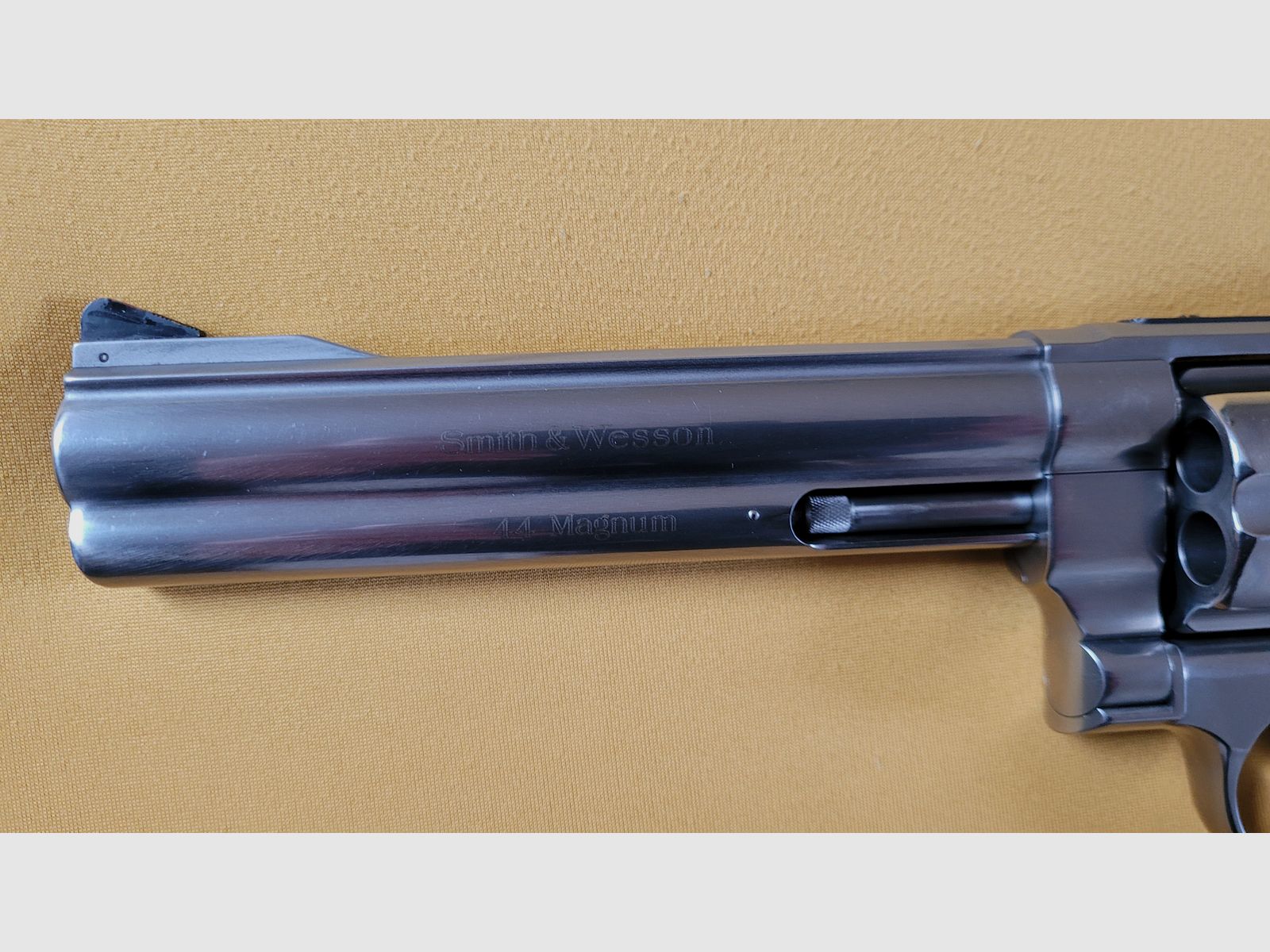 44 Magnum Smith & Wesson Revolver 629-5 Classic