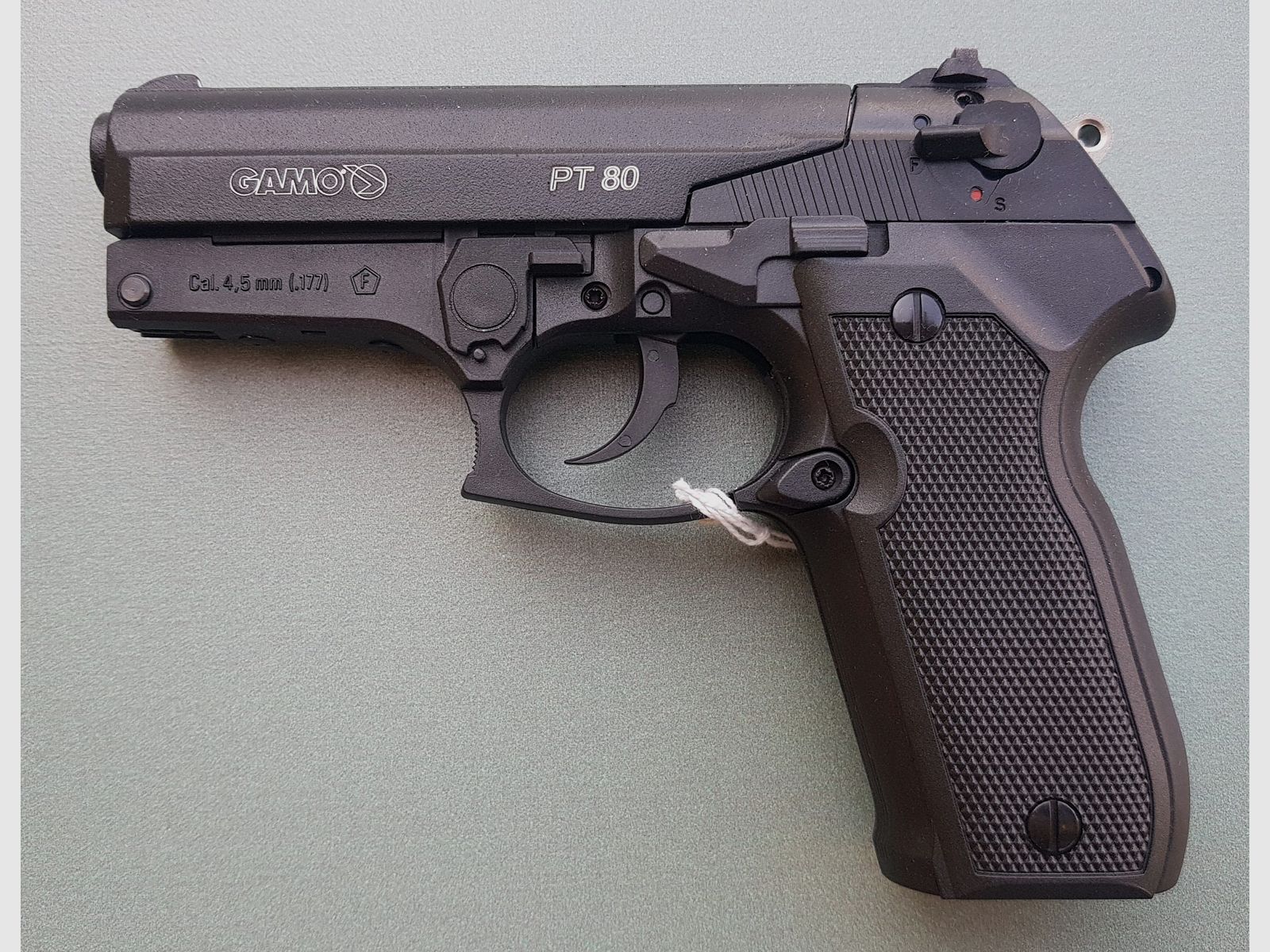 GAMO PISTOLA CO2 PT80 CAL. 4,5 LIBERA VENDITA