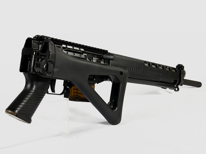 Sig Sauer SG 550 Sport, Nero