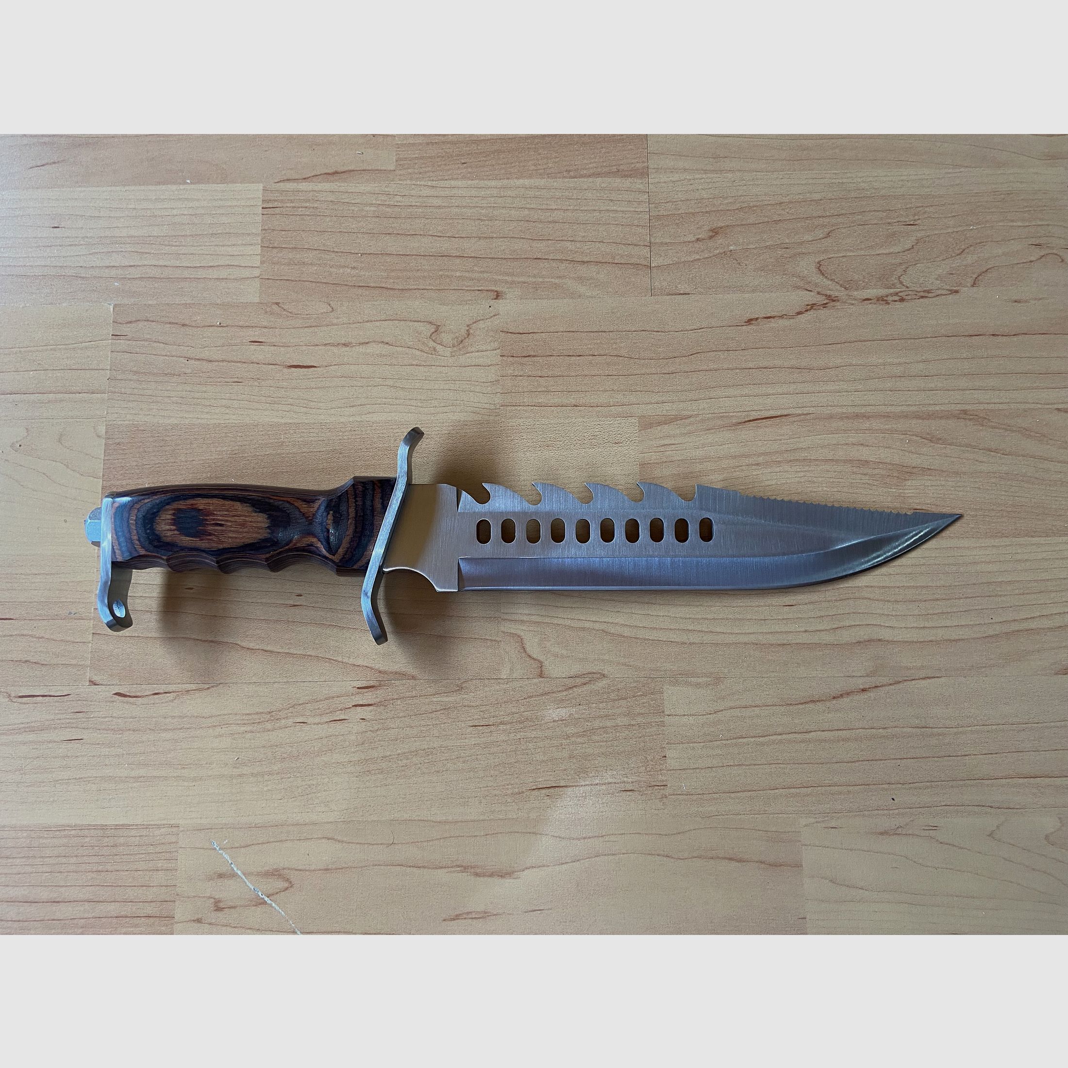 Herbertz Mega Bowie con dentatura seghettata