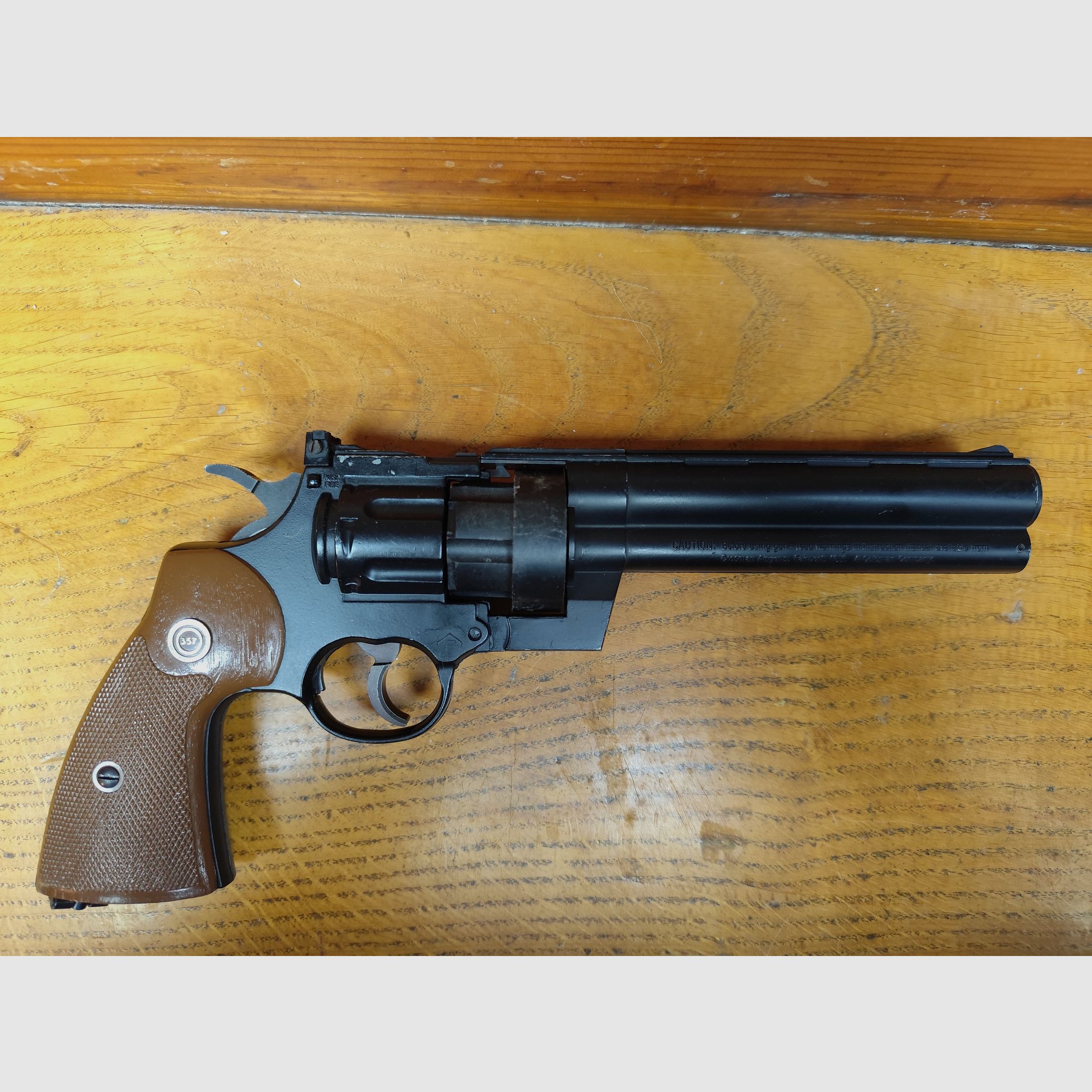 Crosman 3357 Kal. 50 co2 Defect