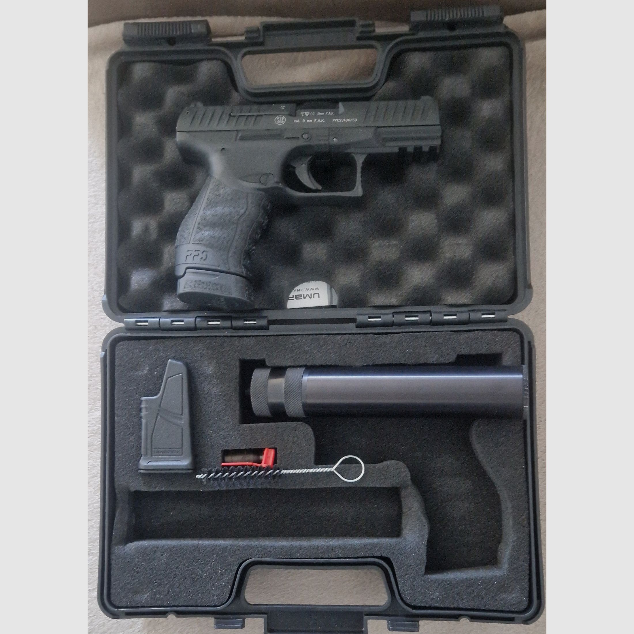 PPQ Schreckschuss Pistole mit Schalldämpfer