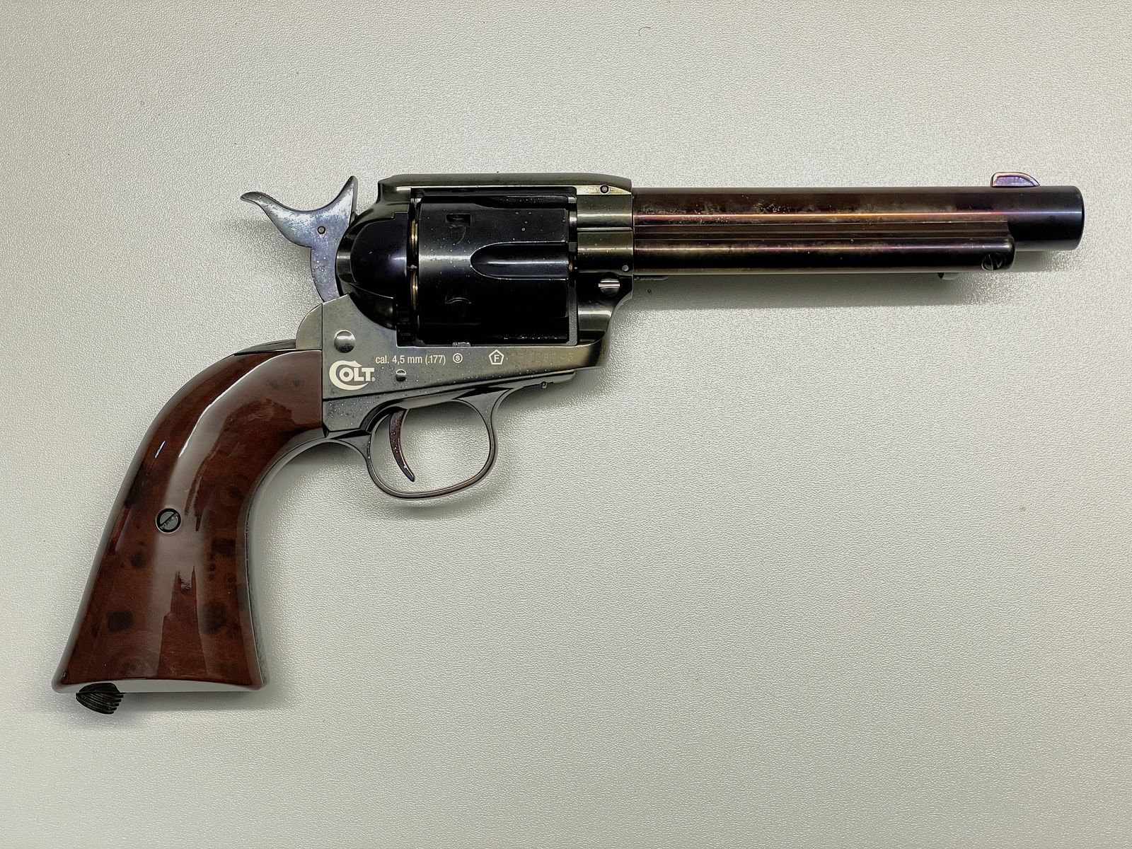 Colt Single Action Army® 45 Co2-Revolver Kaliber 4,5 mm BB (P18) brüniert