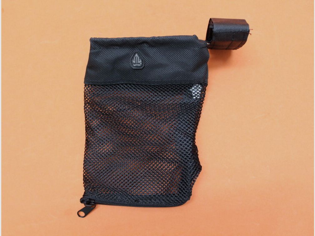 UTG - Leapers AR-15: Deluxe Mesh Trap Shell Catcher (PVC-SHL16)/ Sacchetto raccoglitore di bossoli nero con velcro