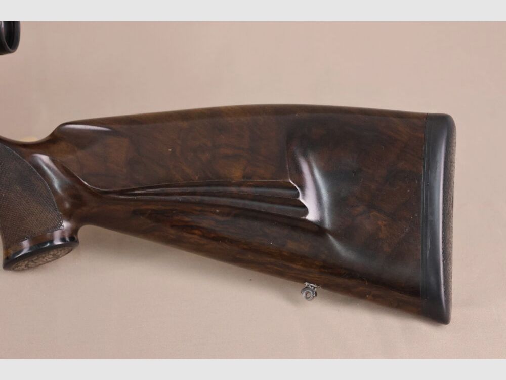 Blaser R93 Luxus // bel. Zeiss-Zielfernrohr // Holzkugel