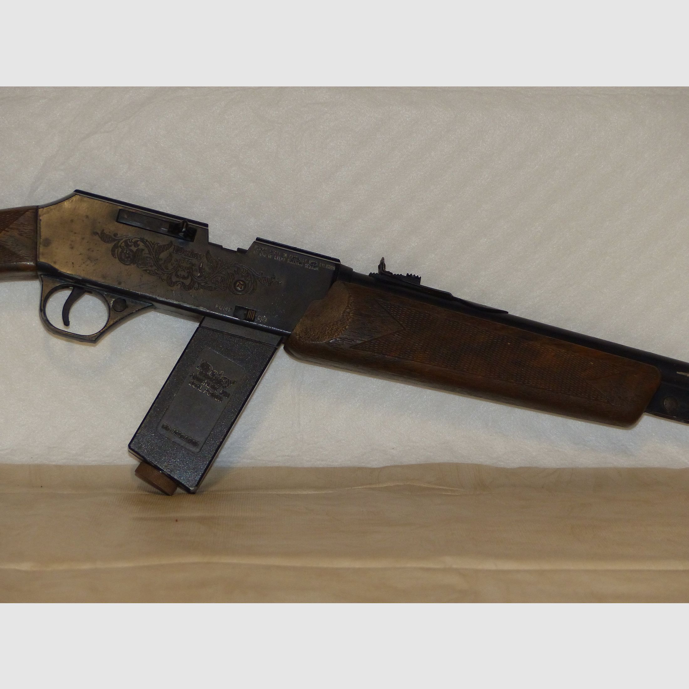 Carabina de aire comprimido Co2 de palanca inferior Daisy Power Line Mod. 990 Cal. 4,5 mm Diabolo y BB Dual Power USA vintage