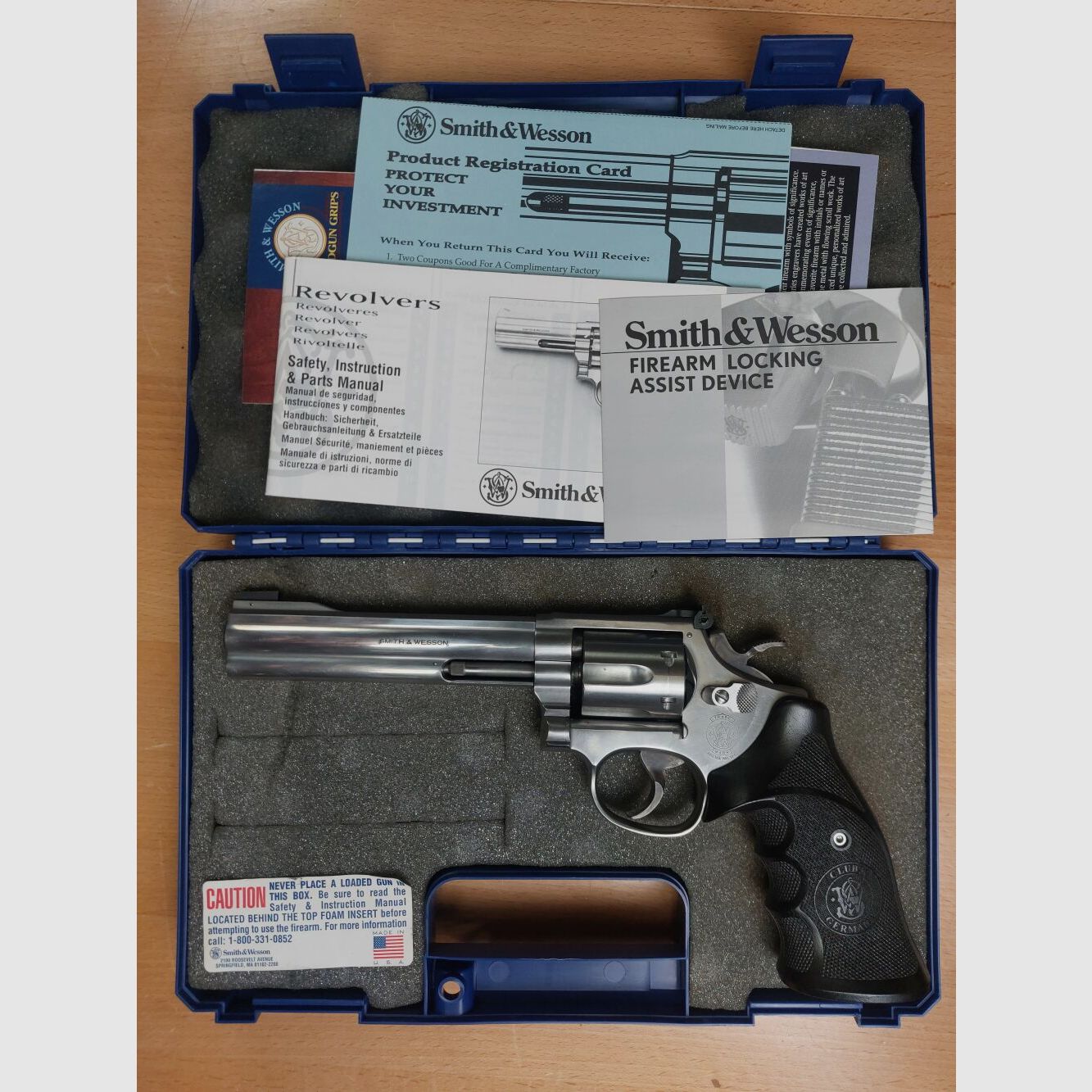 Smith & Wesson, USA 617-1, image 1 sur 10