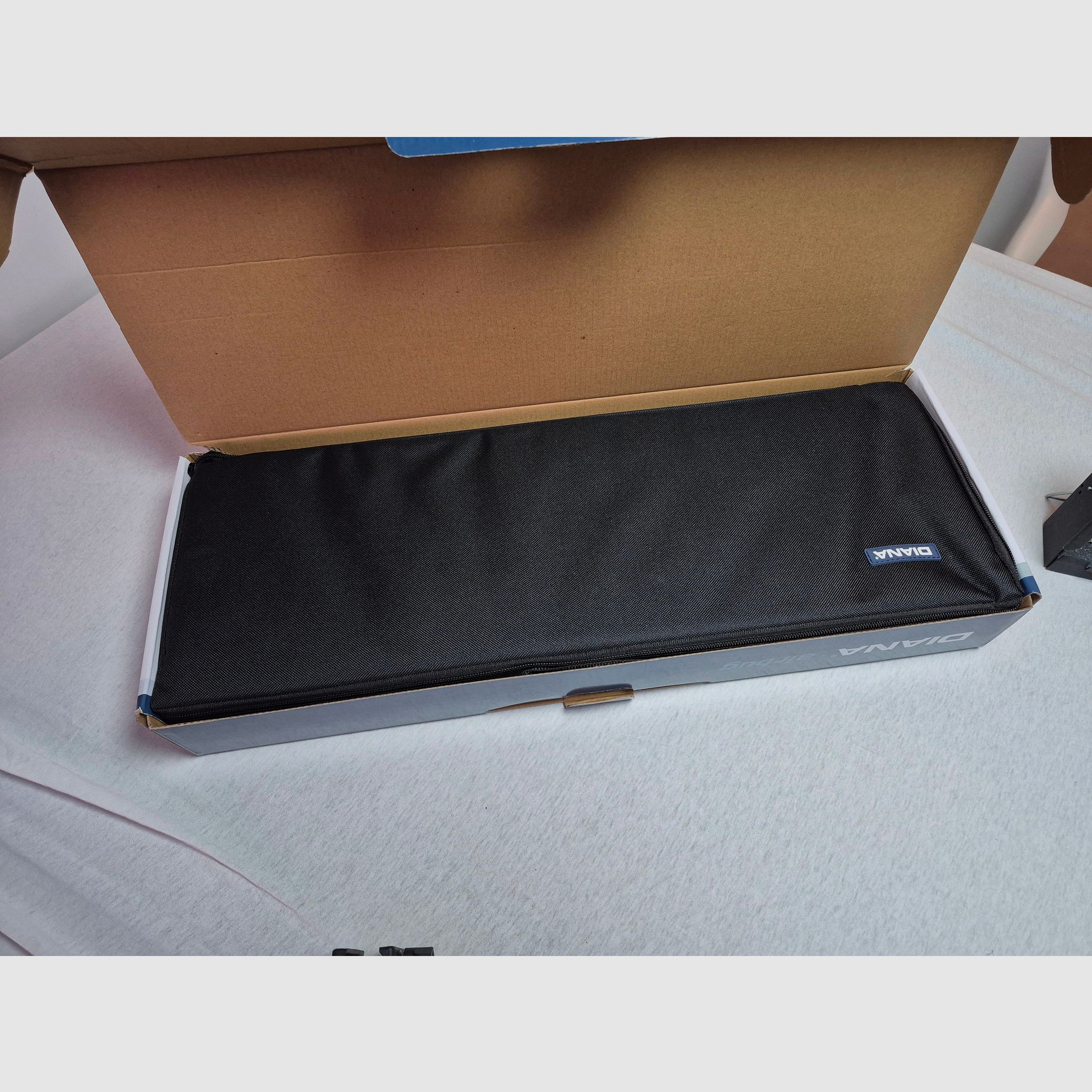 Diana Airbug con silenciador y ZF 3-9x40VE y mucho más.