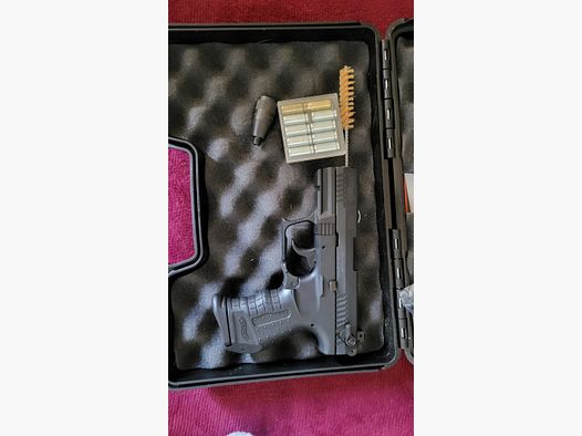 Walther P22. Plus Koffer und Munition.