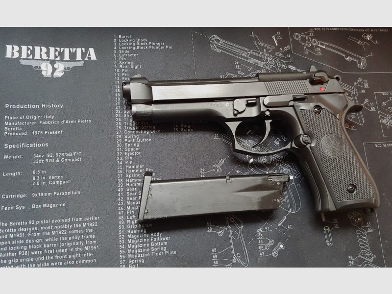 Beretta 92F Pistole Vollmetall DEKO