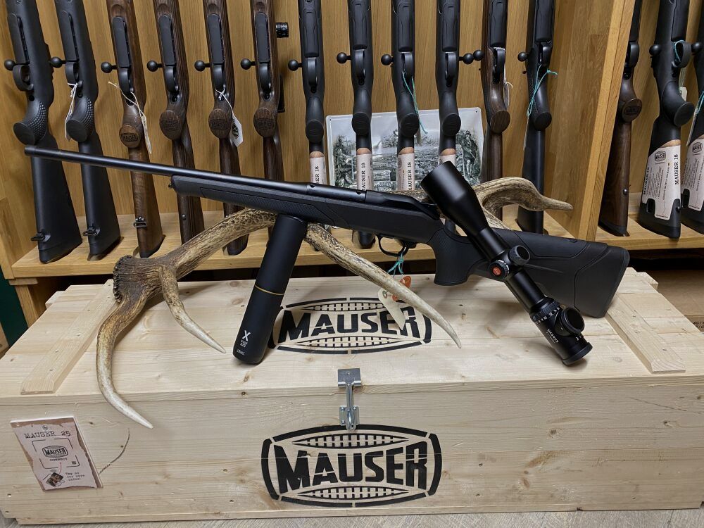 Blaser R8 Professional 2.0, mit Leica Magnus 2,4-16x56 i