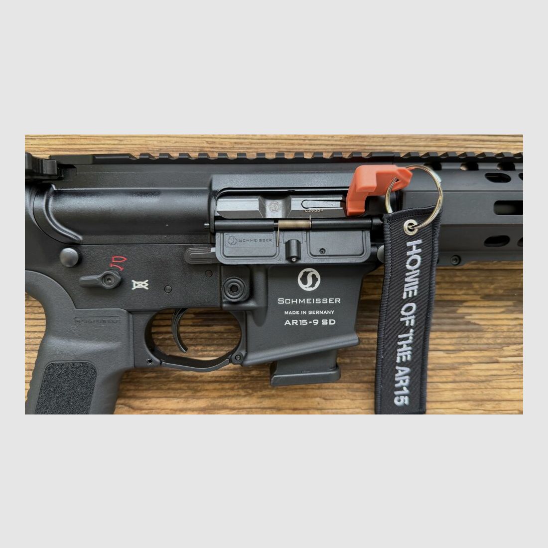 Schmeisser AR15-9 S4F SD 10,5" Integrale Demper 9mm Luger