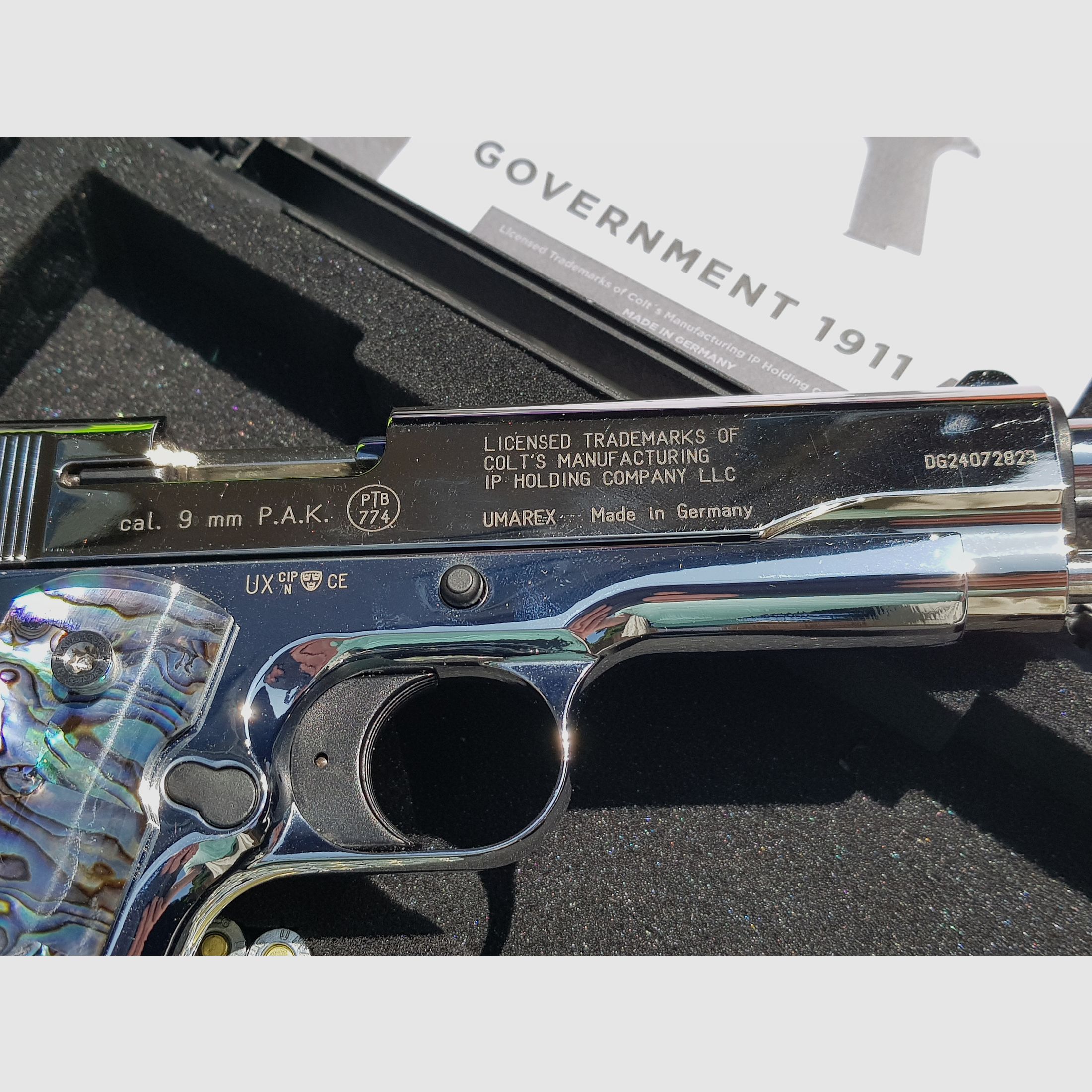 Colt 1911 Chrom, neu, unbeschossen, lange Federführung, Sammlerstück.