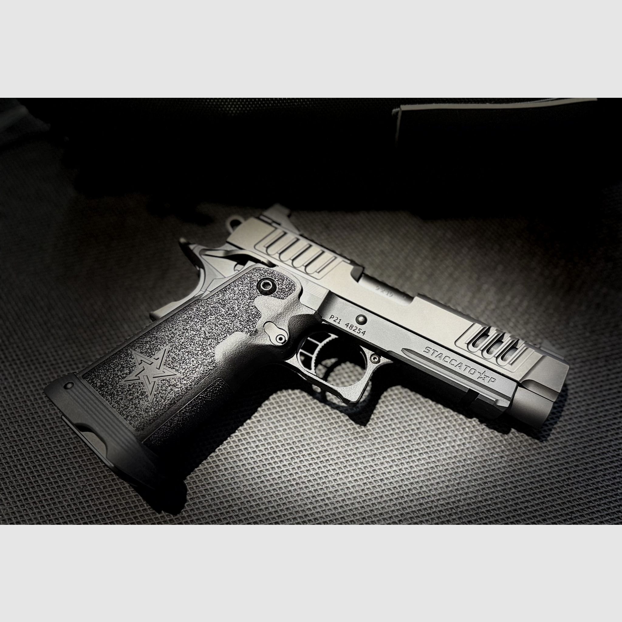 Pistolet STACCATO 2011 P OR X-SERIES DLC kal.9x19, zdjęcie 3 z 3