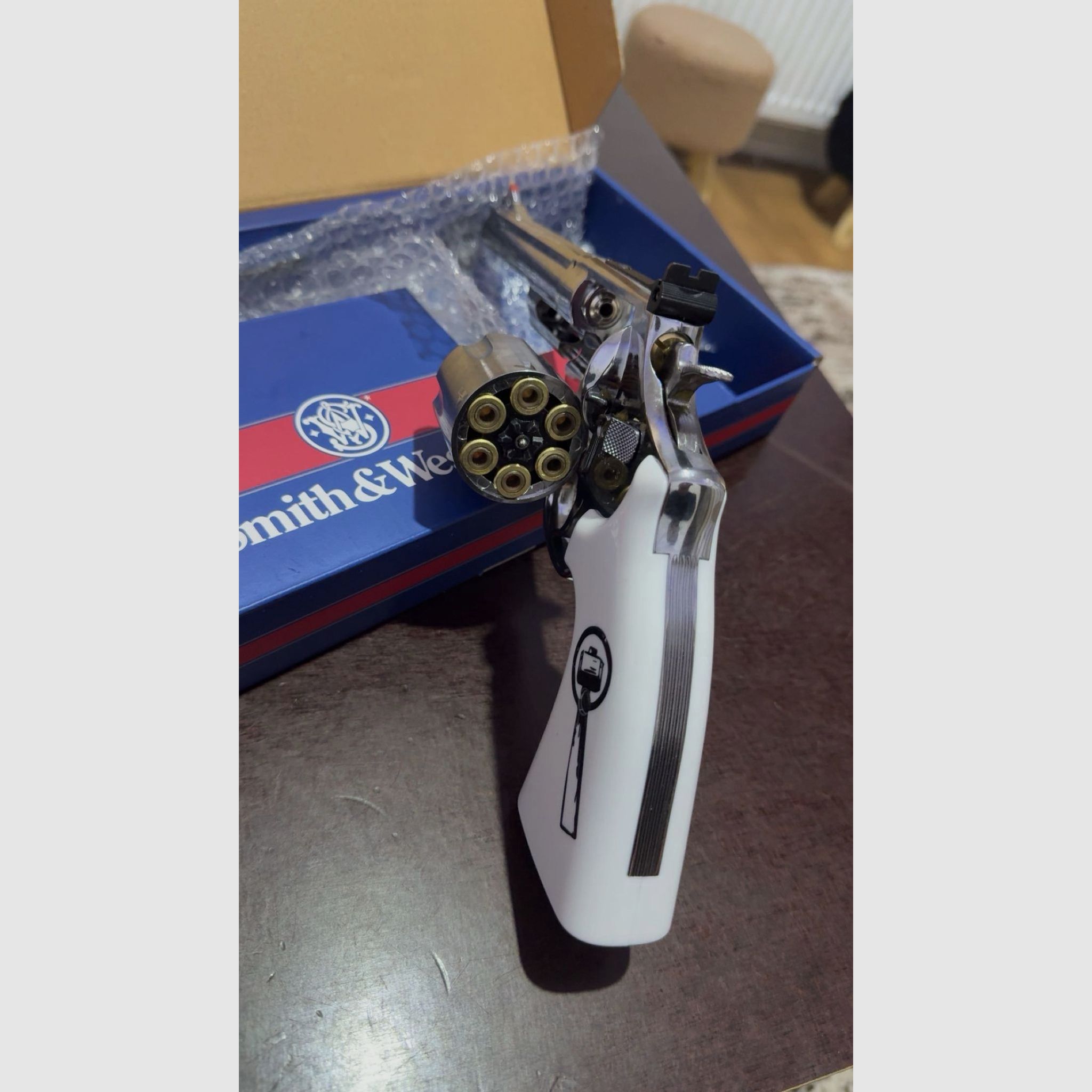 Smith & Wesson 629 Vertrouw me 6" NKL-WHT CO2 Revolver 4,5mm