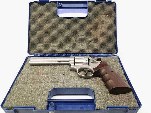 Smith & Wesson 686-4 Target Champion