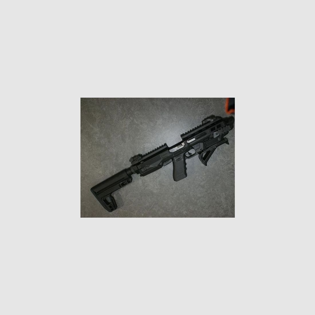 IMI Defense Kidon stock Glock