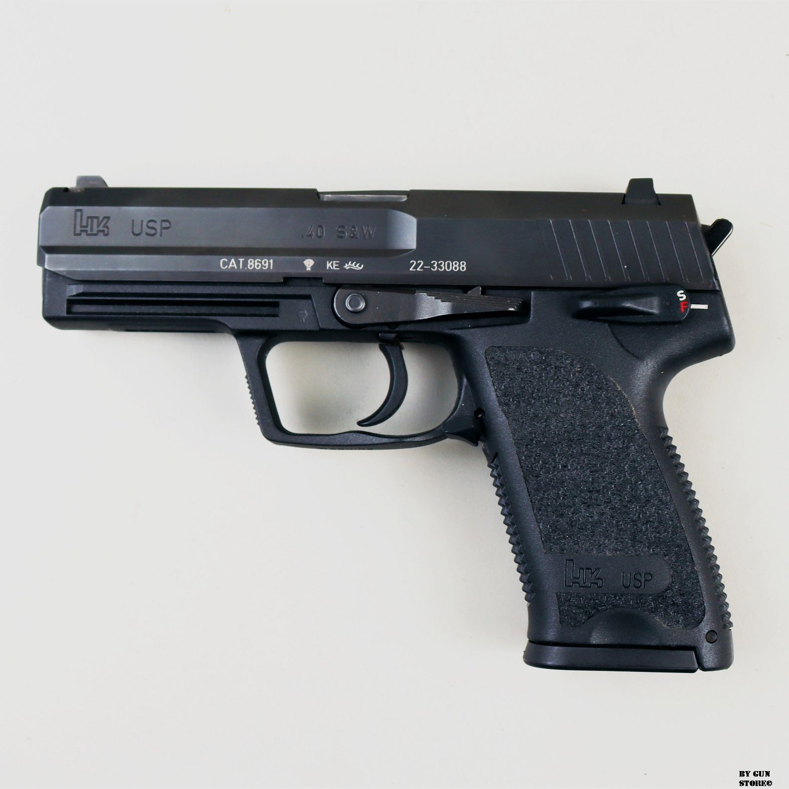Pistola Heckler & Koch mod. USP cal. 40S&W matr. 22-33088, immagine 1 di 8