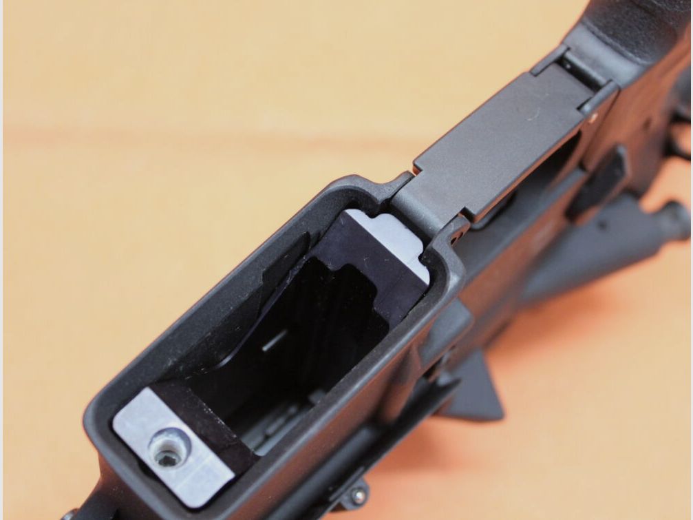 Oberland Arms Ha.Rifle 9mm Luger Oberland Arms OA-15 PR M9 SHORT, System AR-15, 12" barrel/ collapsible stock/ SPORTING WEAPON!