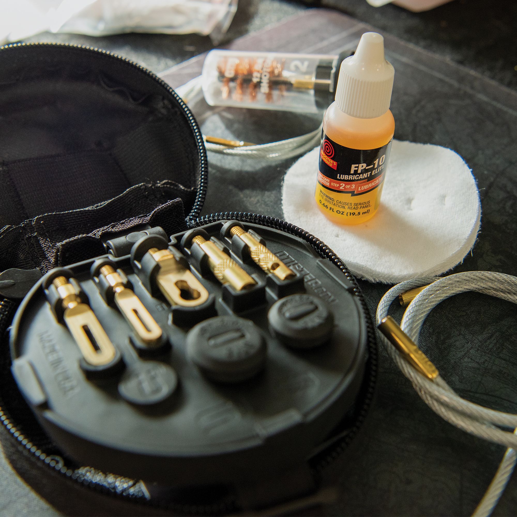 Otis Tactical Zestaw do czyszczenia dla .22/.223, .270, .30/.308/30-06/30-30, .38/9mm, .45 cal, .12 w tym torba