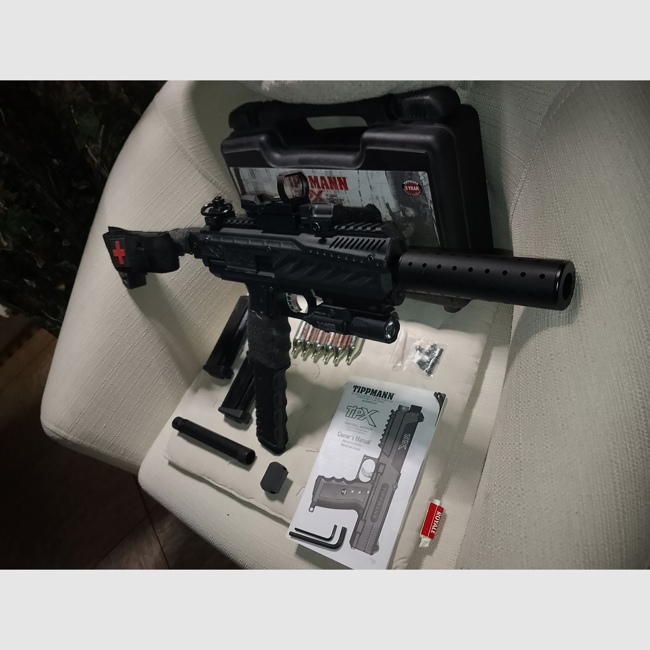 Tippmann Tipx RAM Paintball Makierer MSC Body Kit Uzi cal .68 CO2 Visier Rot Grün Punkt 