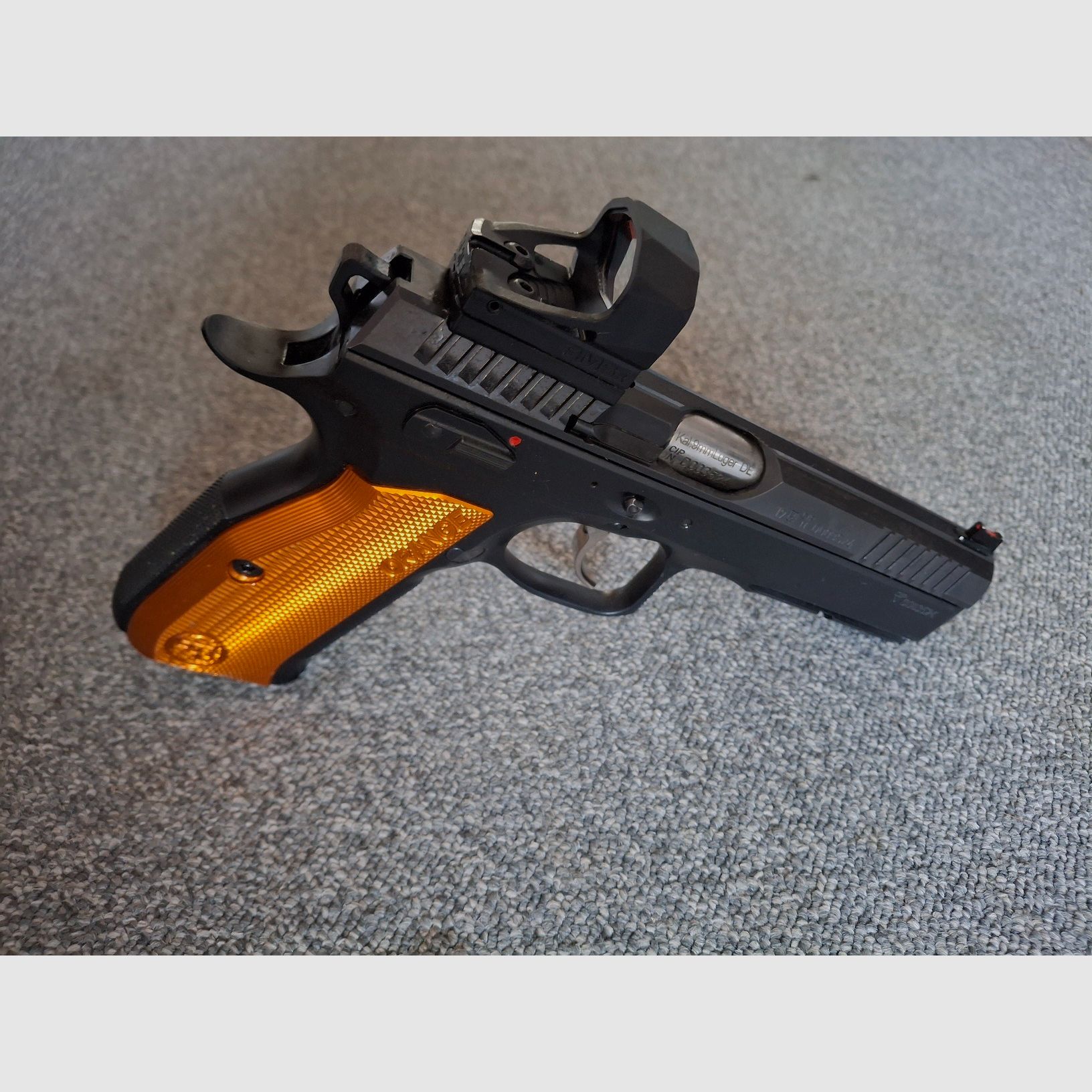 CZ Shadow 2 orange mit Optic