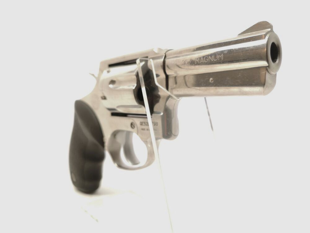 Taurus 606