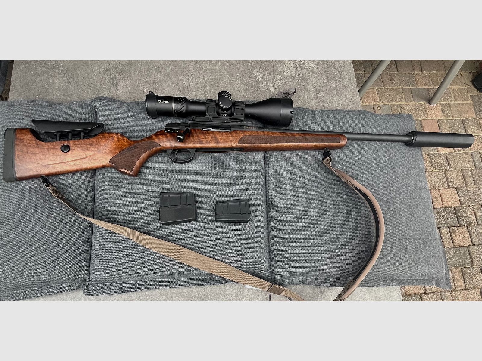 Brenner BR20 .308Win w zestawie z suppressorem i scope