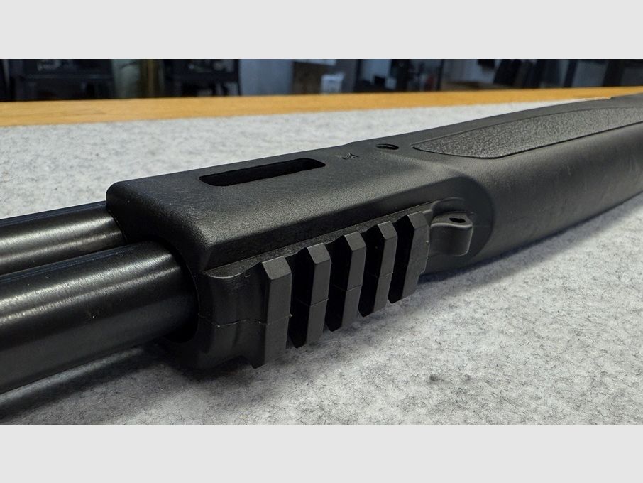 UHR HENRY Gewehren X Model in het kaliber .30-30 Winchester * Zwarte Editie *