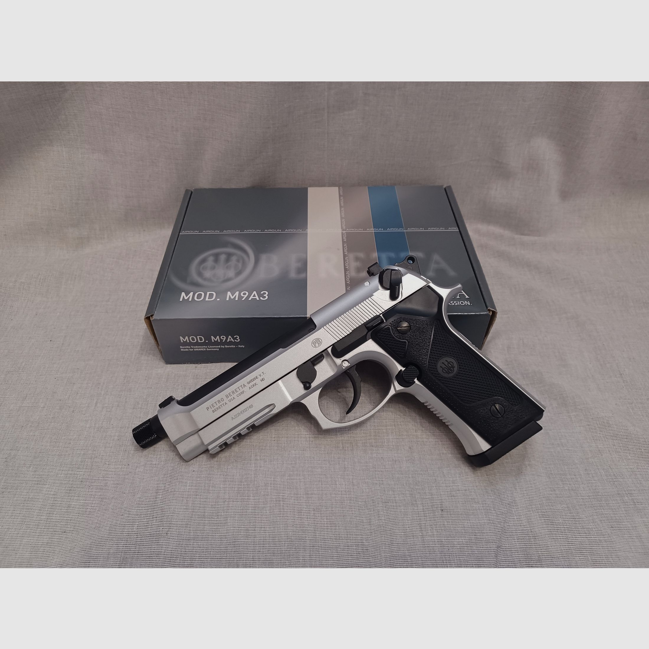 Beretta M9A3 FM inox / 4,5 mm BB / BlowBack / CO2 / Pistole / OVP (55)