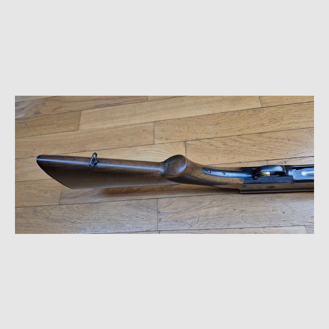 Iconique Fusil semi automatique Browning Auto 5 – Cal 12/70 – 2+1 Catégorie C – Arme de 1972 en excellent état – Splendide canon – Mécanisme intraitable – Belles finitions – Très peu servi – TBE ++, image 10 sur 34