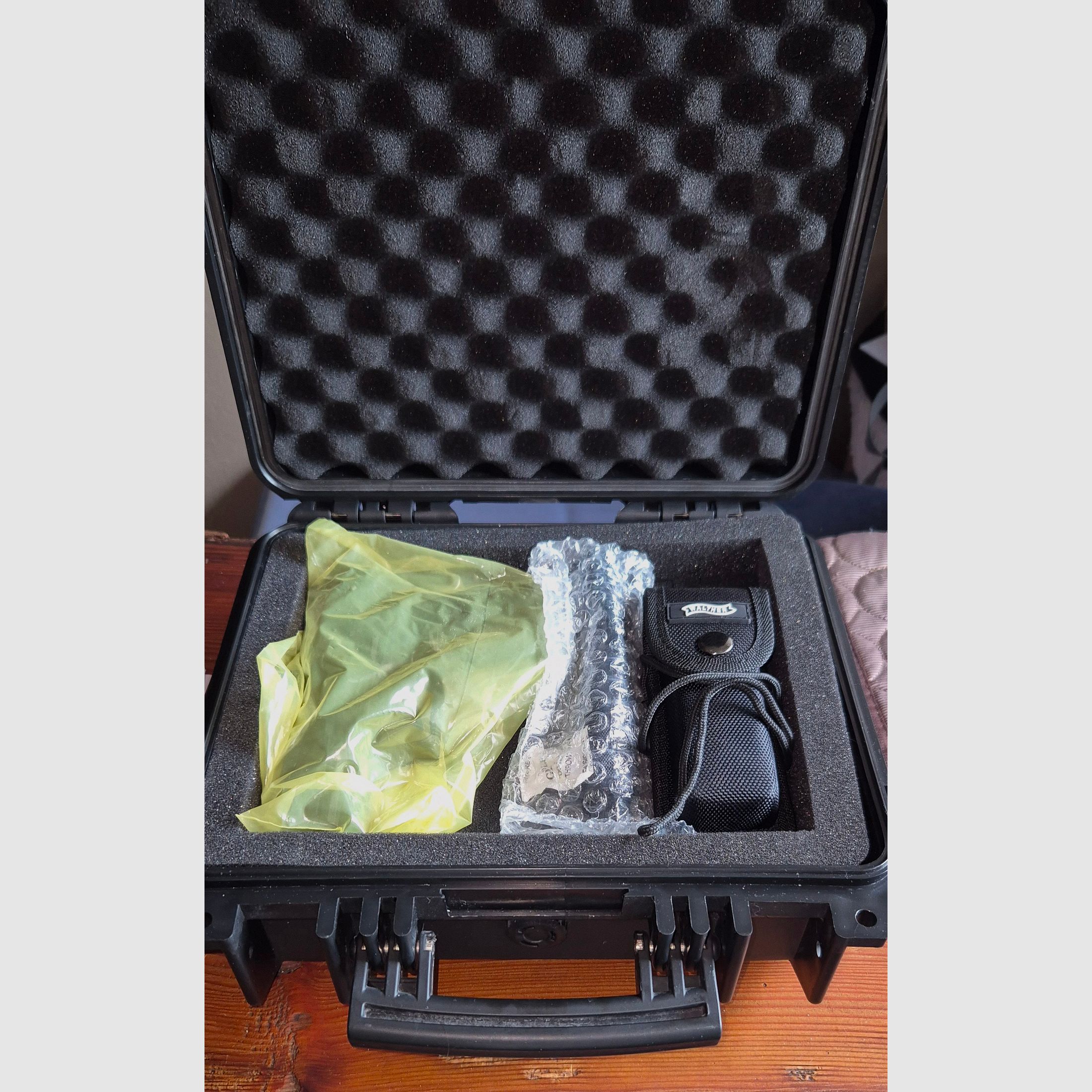 Blank firing gun Walther P22