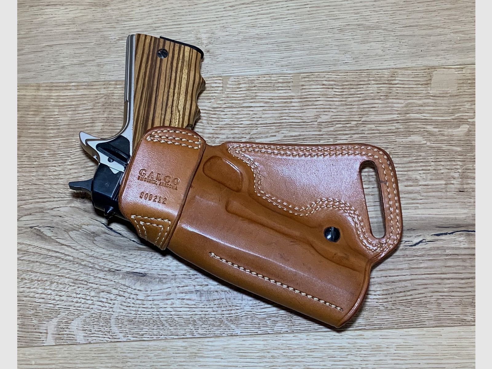 Galco S.O.B. leren holster geschikt voor de Colt Government/ Browning Hi Power, ZONDER pistool