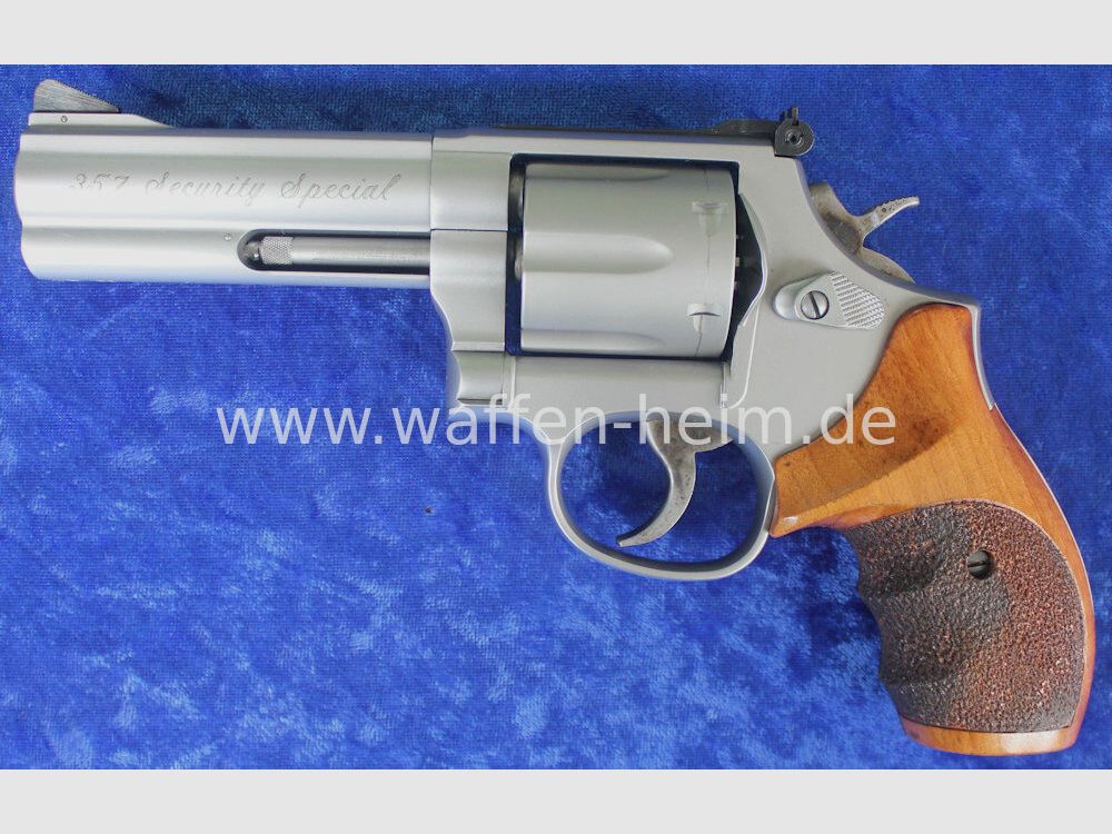 Smith & Wesson 686 - 5 / 4" Spécial de sécurité