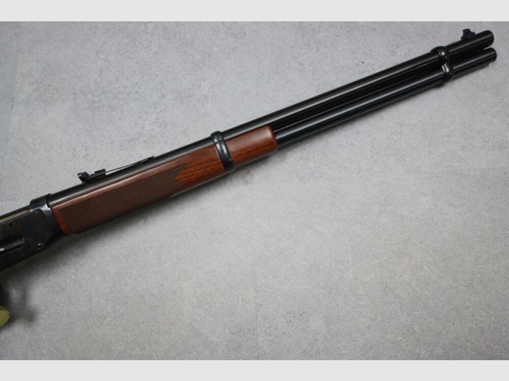 Winchester Model 94AE mit Large Loop
