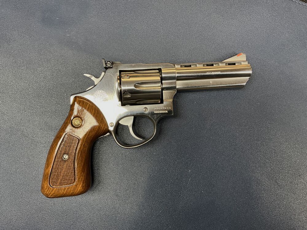 Taurus Taunus 689 .357Mag