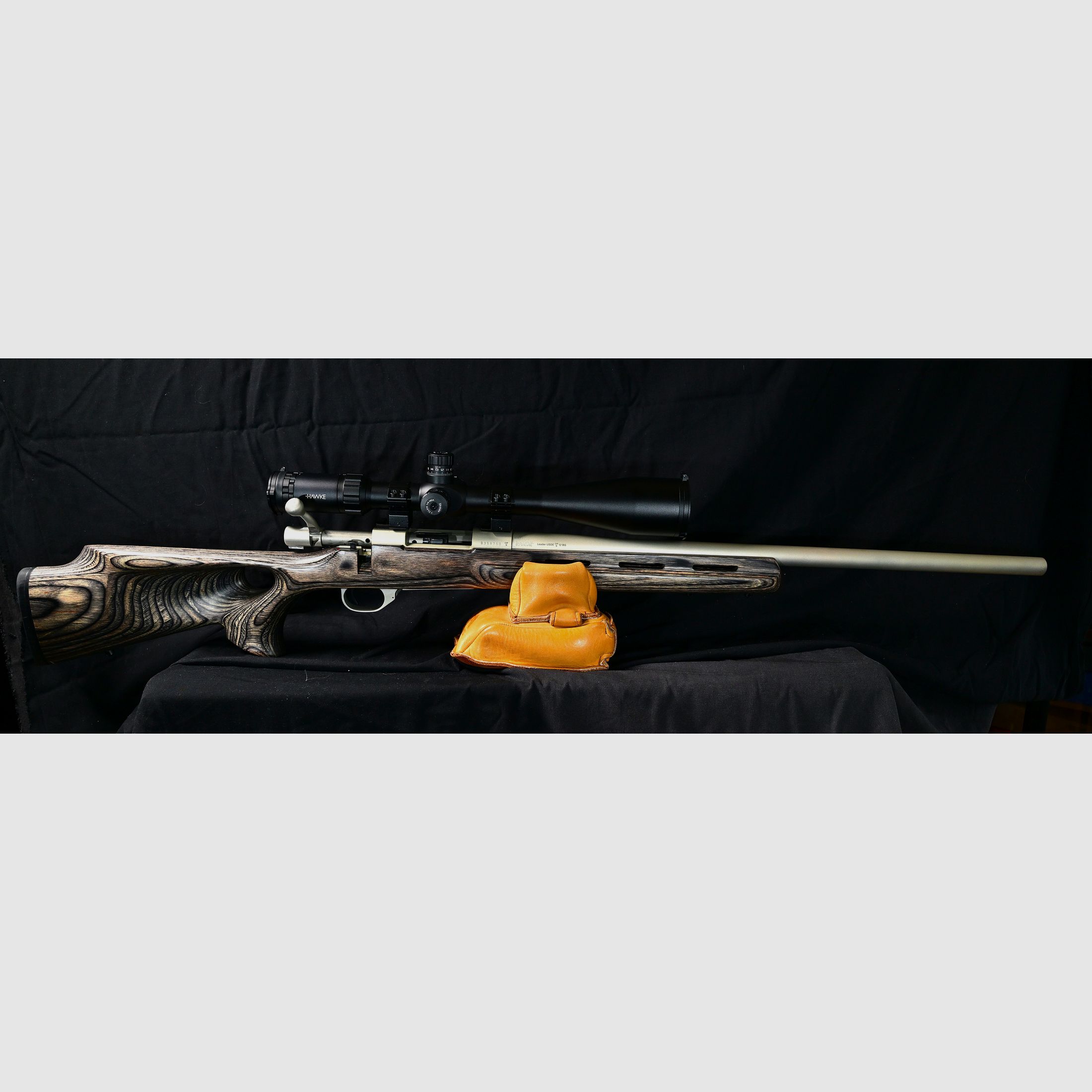 Howa Model 1500 ML mit HAWKE 8-32x56