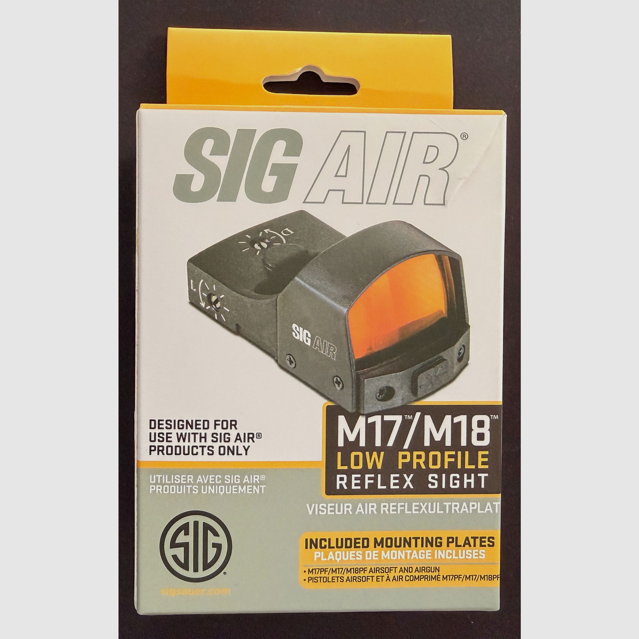 Sig Sauer P320 M17 Co2 pistool inclusief Red Dot, holster en 2 magazijnen