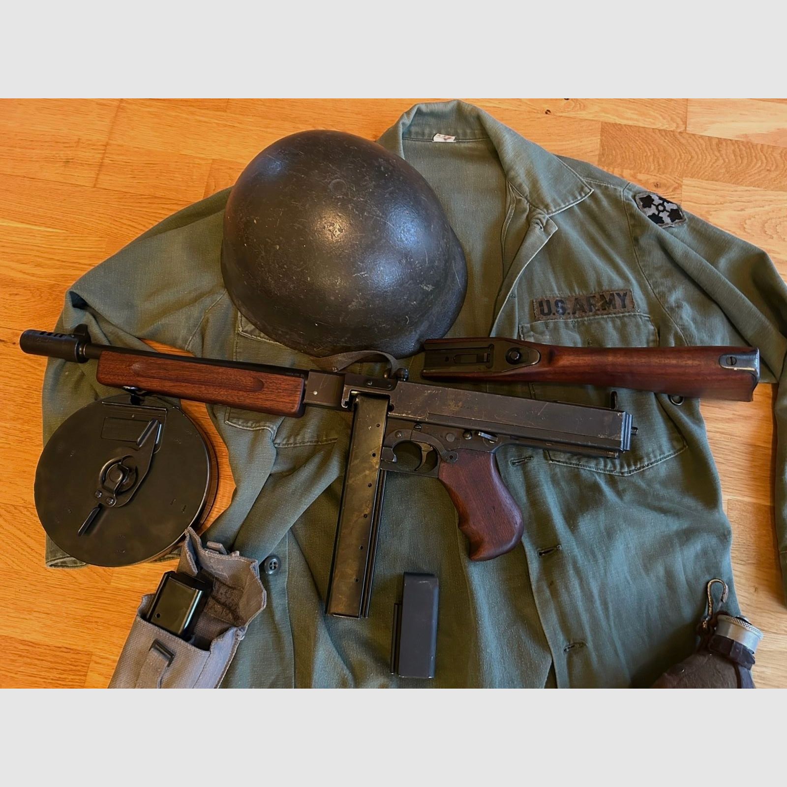 Thmopson 1928A1 Tommy Gun Luxdeftec